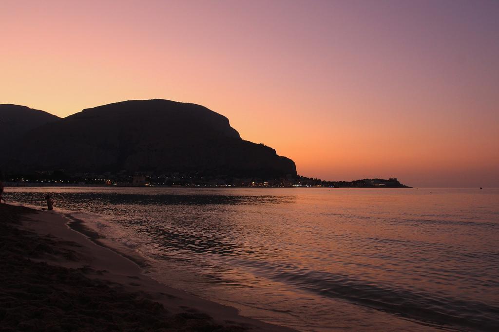 Appartamento La Torretta Mondello Δωμάτιο φωτογραφία